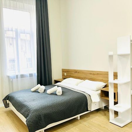 M25 Aparts Lviv Ngoại thất bức ảnh
